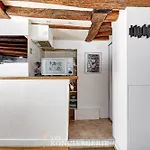 Bm - Ecrin Urbain Dans Le Marais